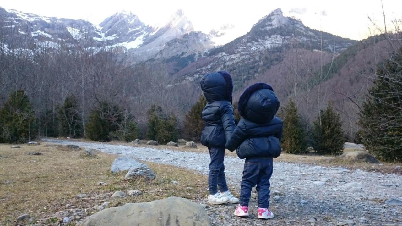 Preciosas Vistas A La Montana, Luminoso Y Acogedor Leilighet El Pueyo de Araguás Eksteriør bilde