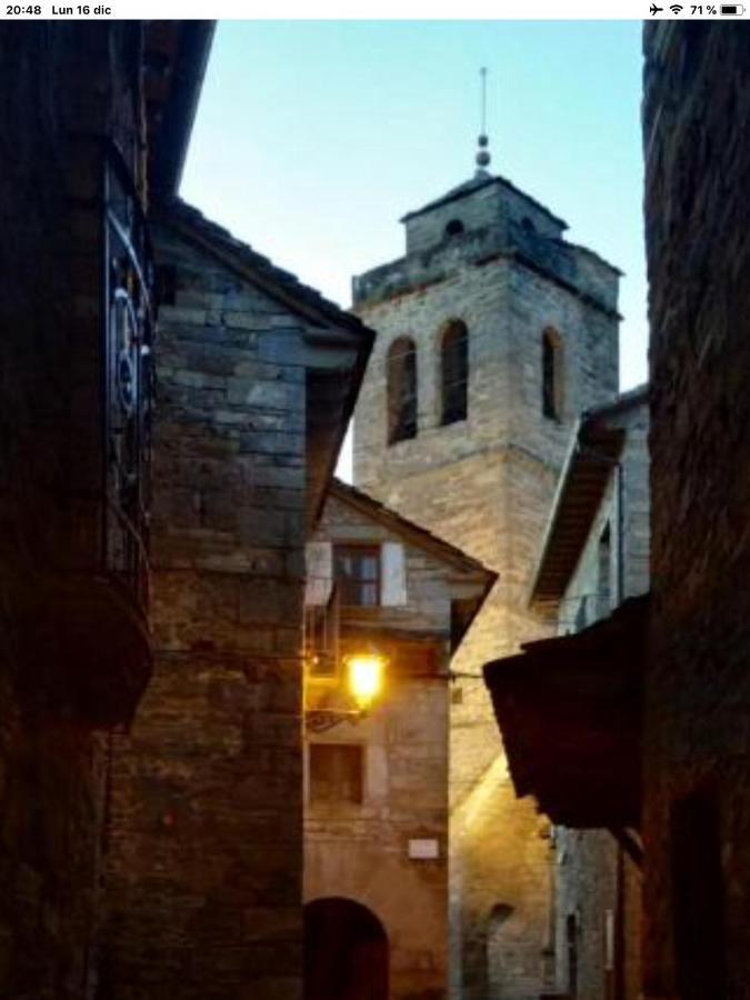 Preciosas Vistas A La Montana, Luminoso Y Acogedor Leilighet El Pueyo de Araguás Eksteriør bilde